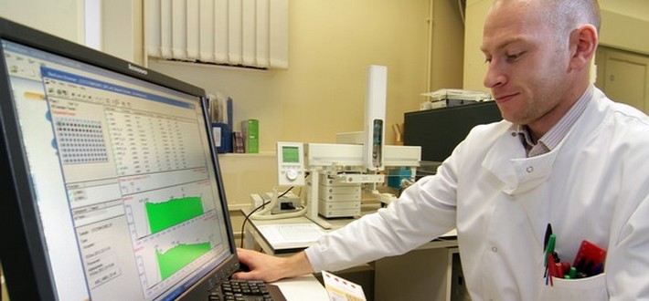 lab scientist