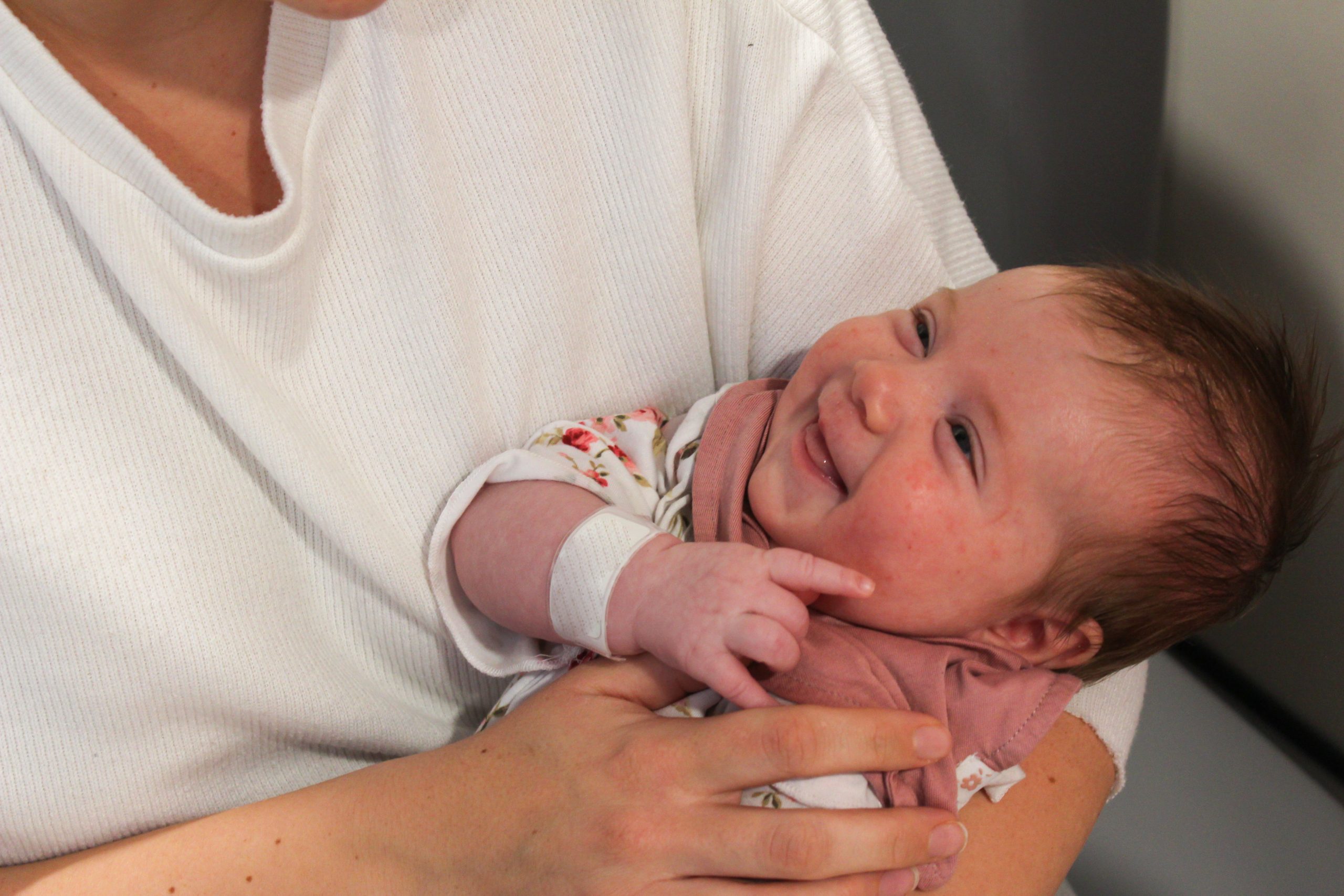 baby 6 week old Oona