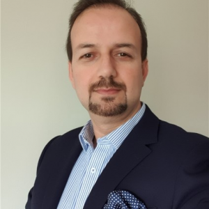Dr Hayat