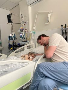 Jude Mellon-Jameson and dad Arron Mellon-Jameson on the ward